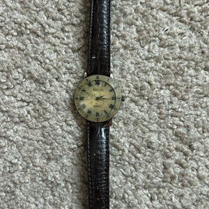 Relic women’s vintage 90’s genuine leather brown/tan adjustable watch